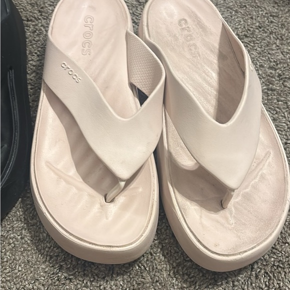 CROCS Black and Cream Sandals with Ventilation Holes - Picture 3 of 5